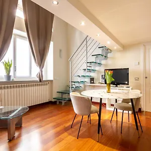 https://heart-of-milan-loft-arco-della-pace.it-lombardy.com