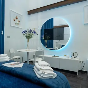 Skyhouse Chiaia נאפולי